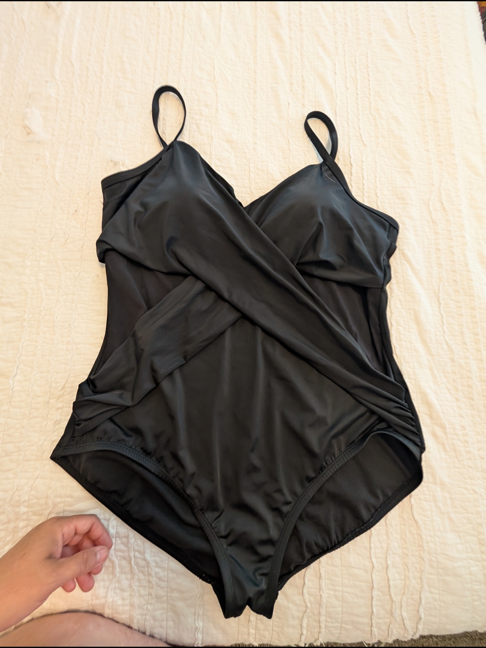 Embrace Your curves By Miracle Brands Black Swimsuit With Mesh Side Panels 3X